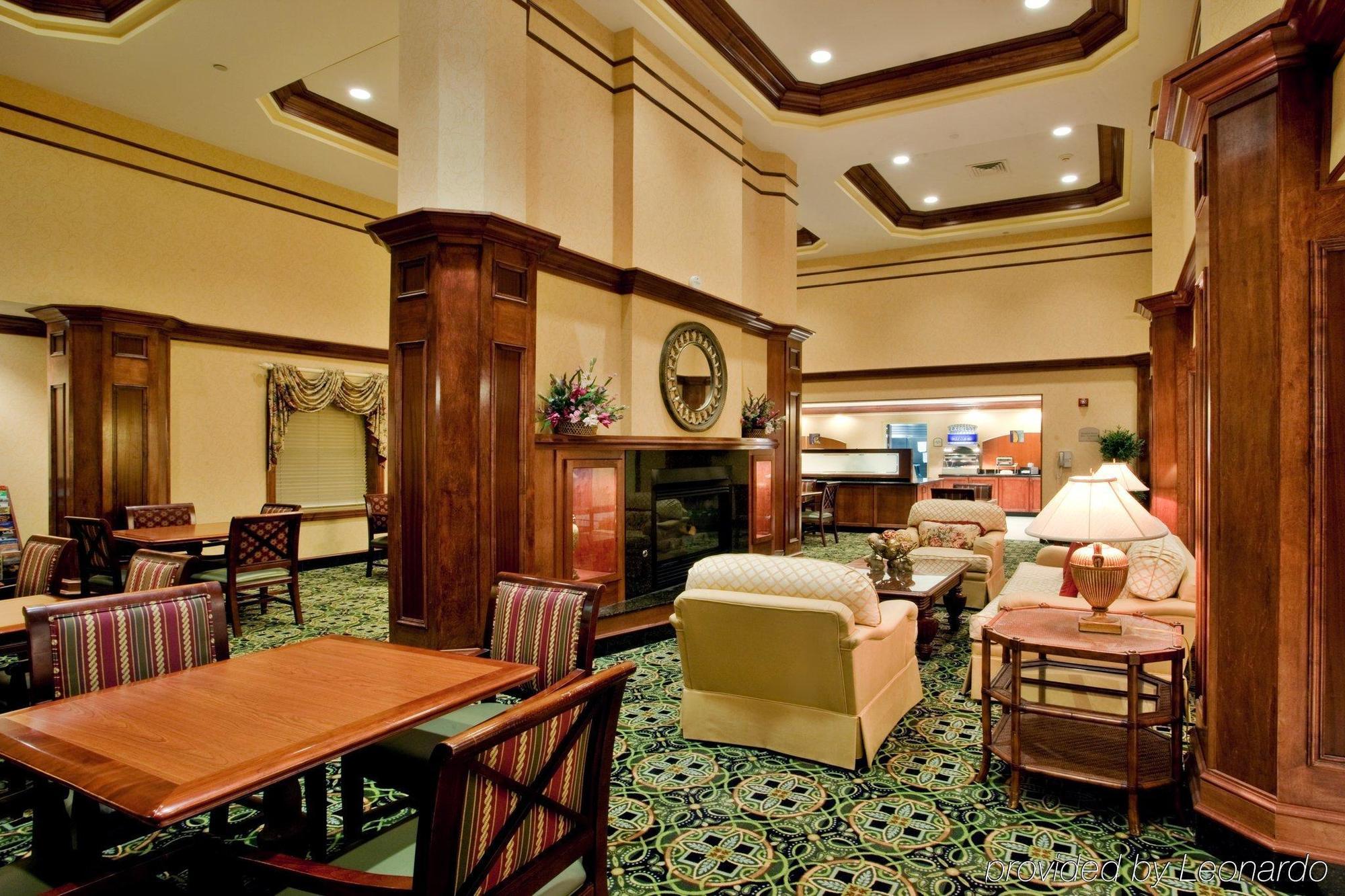 Holiday Inn Express & Suites Williamsburg By Ihg Zewnętrze zdjęcie