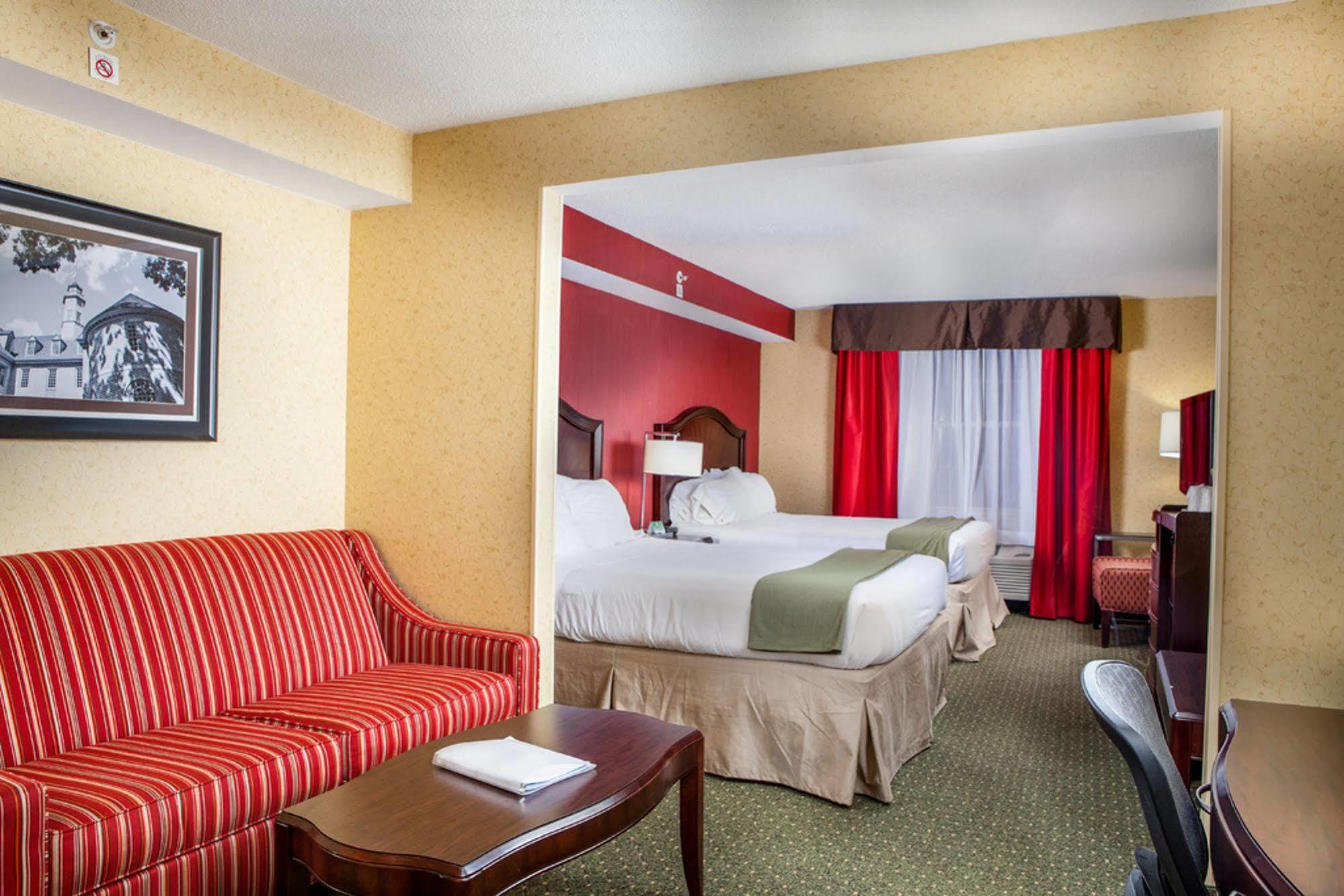 Holiday Inn Express & Suites Williamsburg By Ihg Zewnętrze zdjęcie